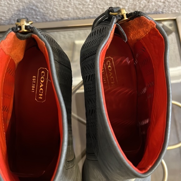 Coach Gray Leather Stack Heel Honey Laser Cut Booties Sz 11 - Picture 8 of 8